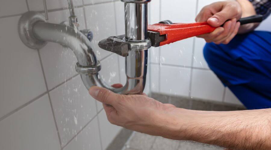 Local expert plumbing services in Ford, KS